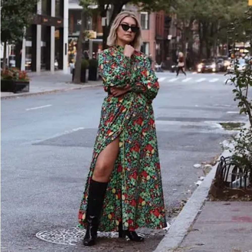 ALEXIS RED GREEN BLACK FLORAL PRINT COLLARED BUTTON UP HIROKA ROBE MAXI DRESS - Picture 11 of 16